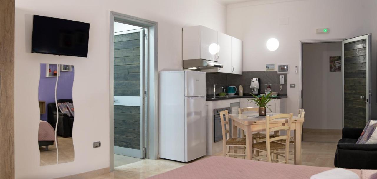 Li Cumpari Salentini Appartement Lecce Buitenkant foto