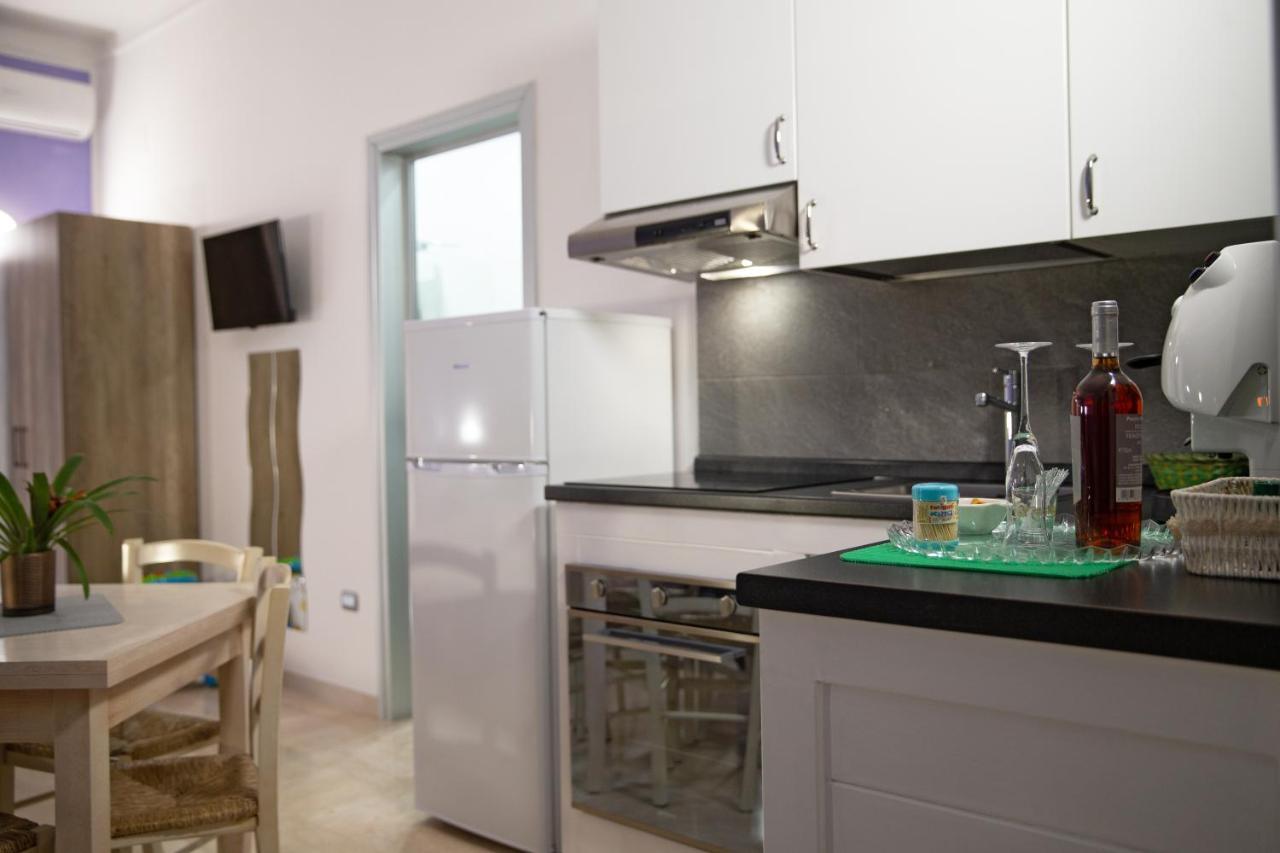 Li Cumpari Salentini Appartement Lecce Buitenkant foto