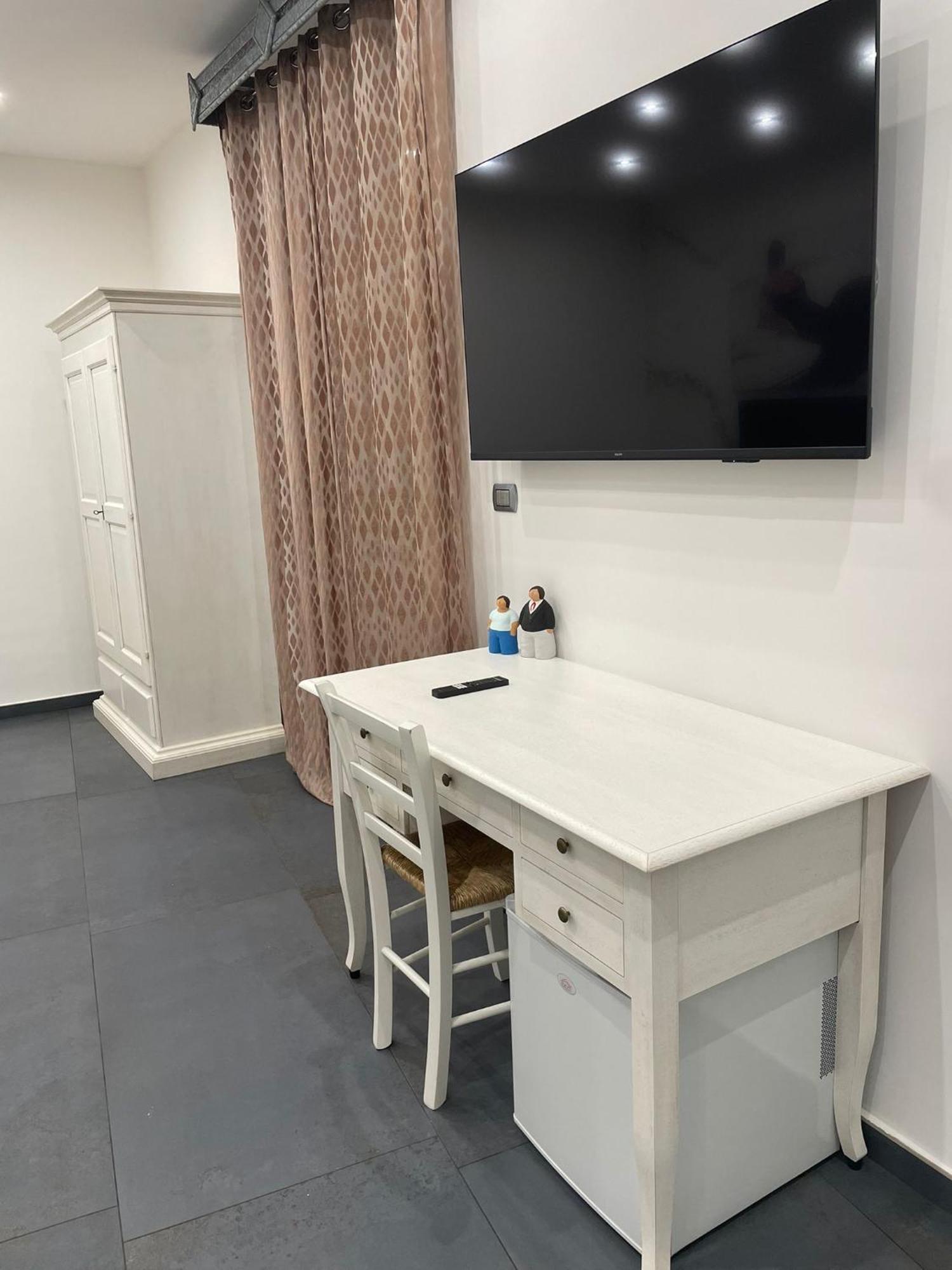 Li Cumpari Salentini Appartement Lecce Buitenkant foto
